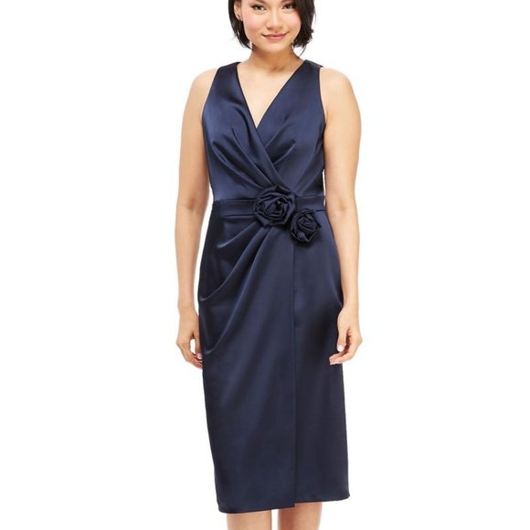 Maggy London Dresses & Skirts - Maggy London silk  Navy blue dress